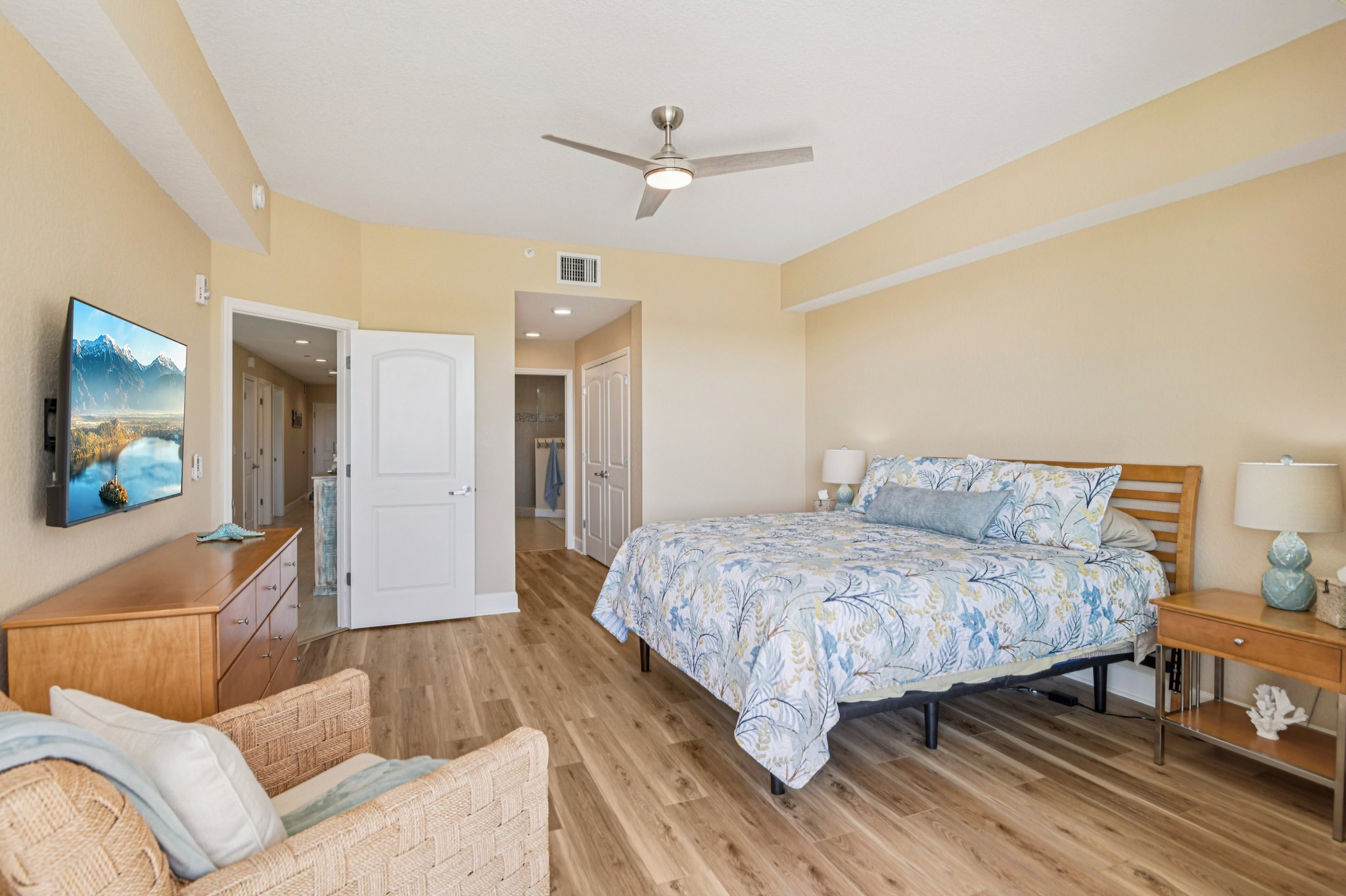 Gulf Blvd unit 202-S1902-030.jpg