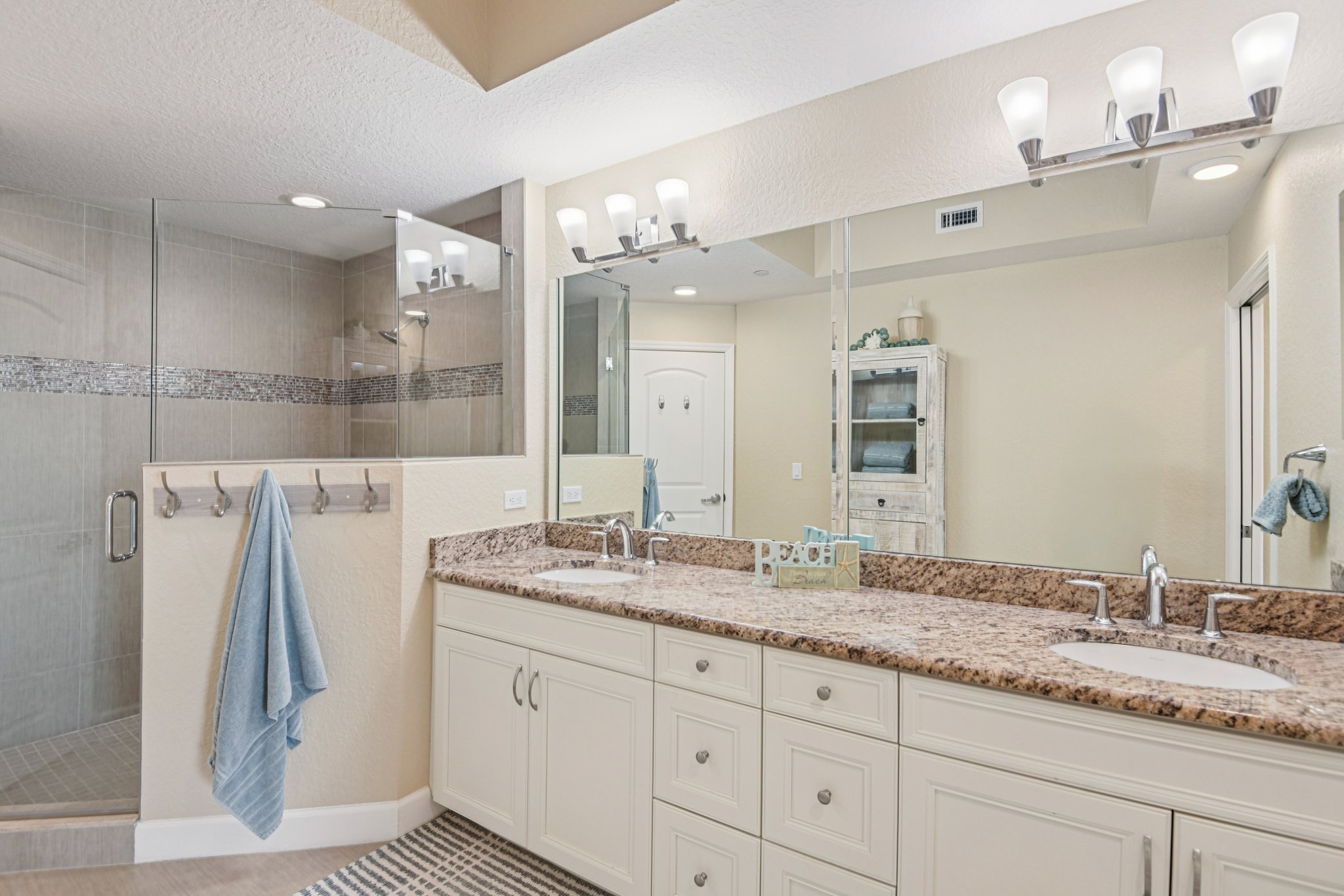 Gulf Blvd unit 202-S1902-033.jpg