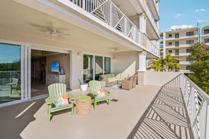 Gulf Blvd unit 202-S1902-048.jpg