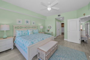 Primary Bedroom1d