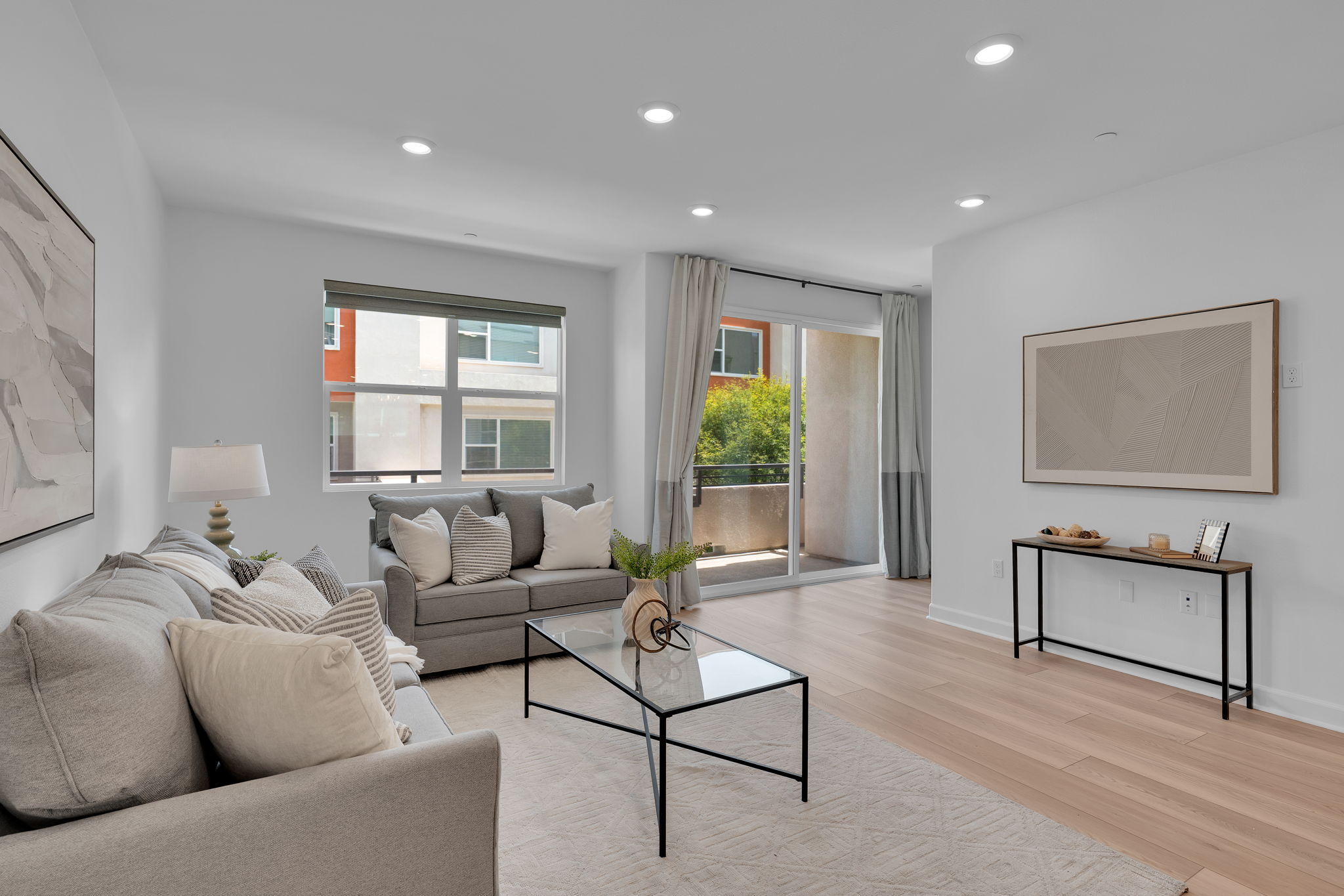 Huge Balcony of of Living Room
