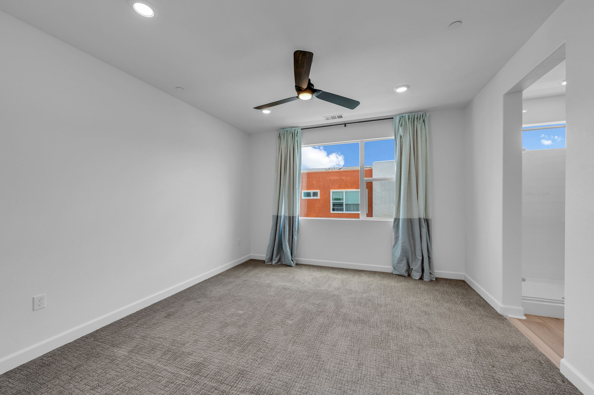 Huge Primary Suite