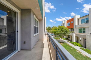 Huge Balcony off of Living Room