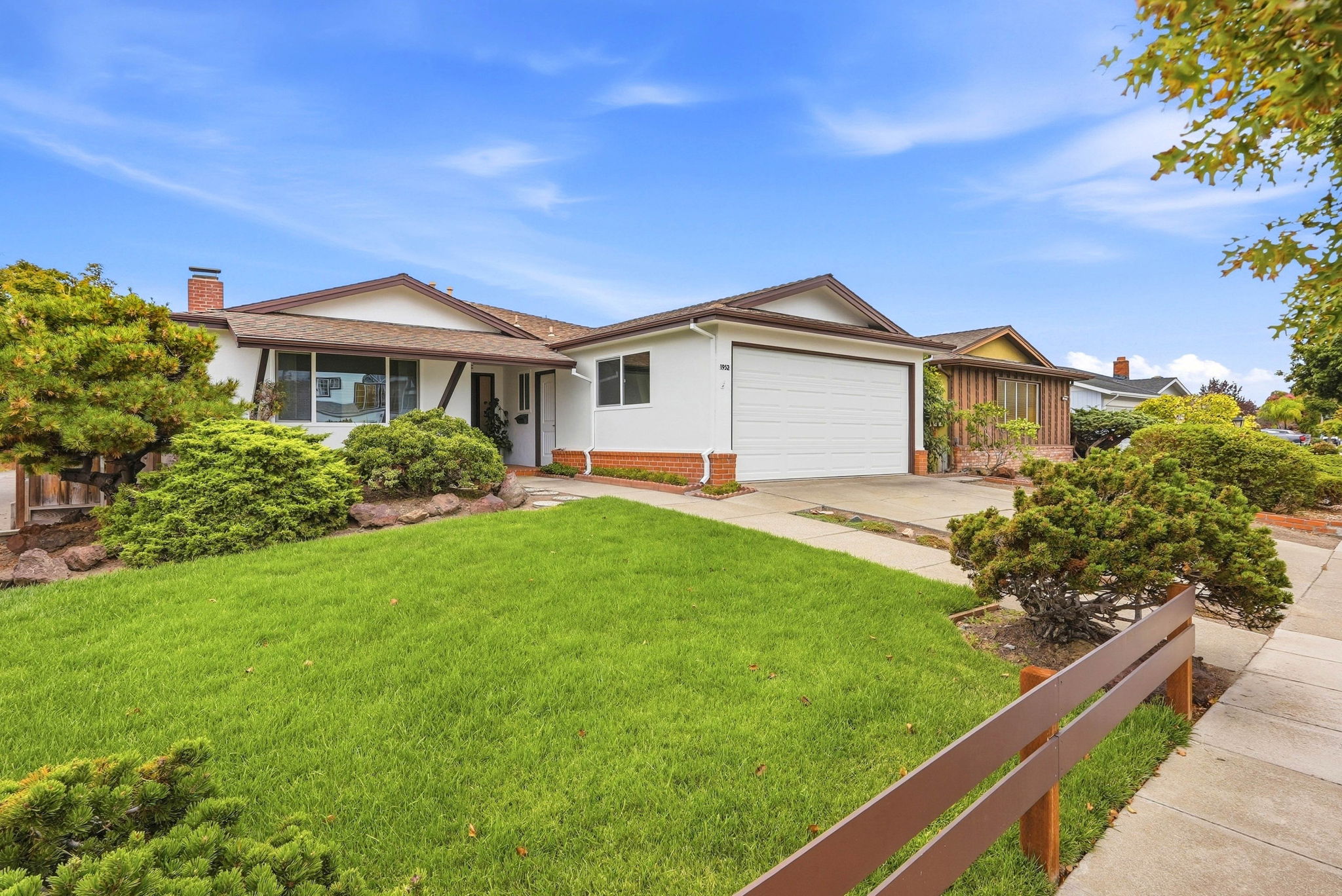003_F8_1952 Sandcreek Way