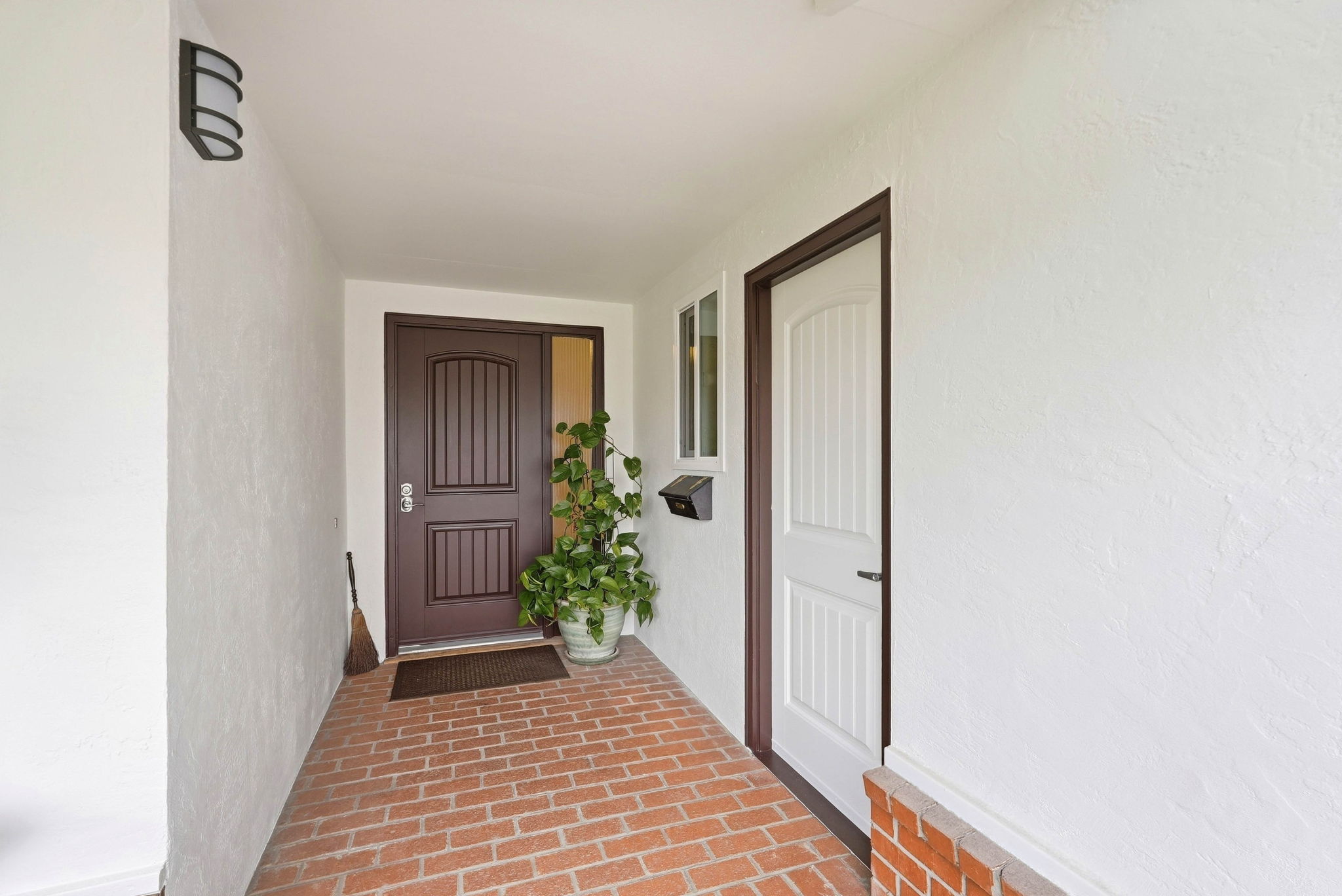 005_F8_1952 Sandcreek Way