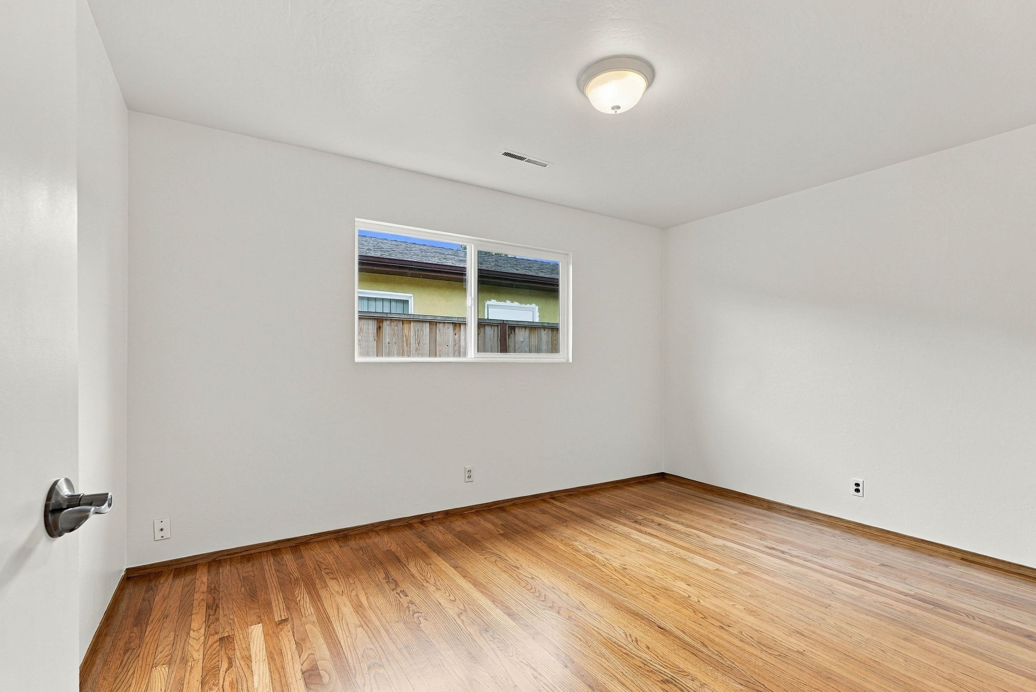 022_F8_1952 Sandcreek Way