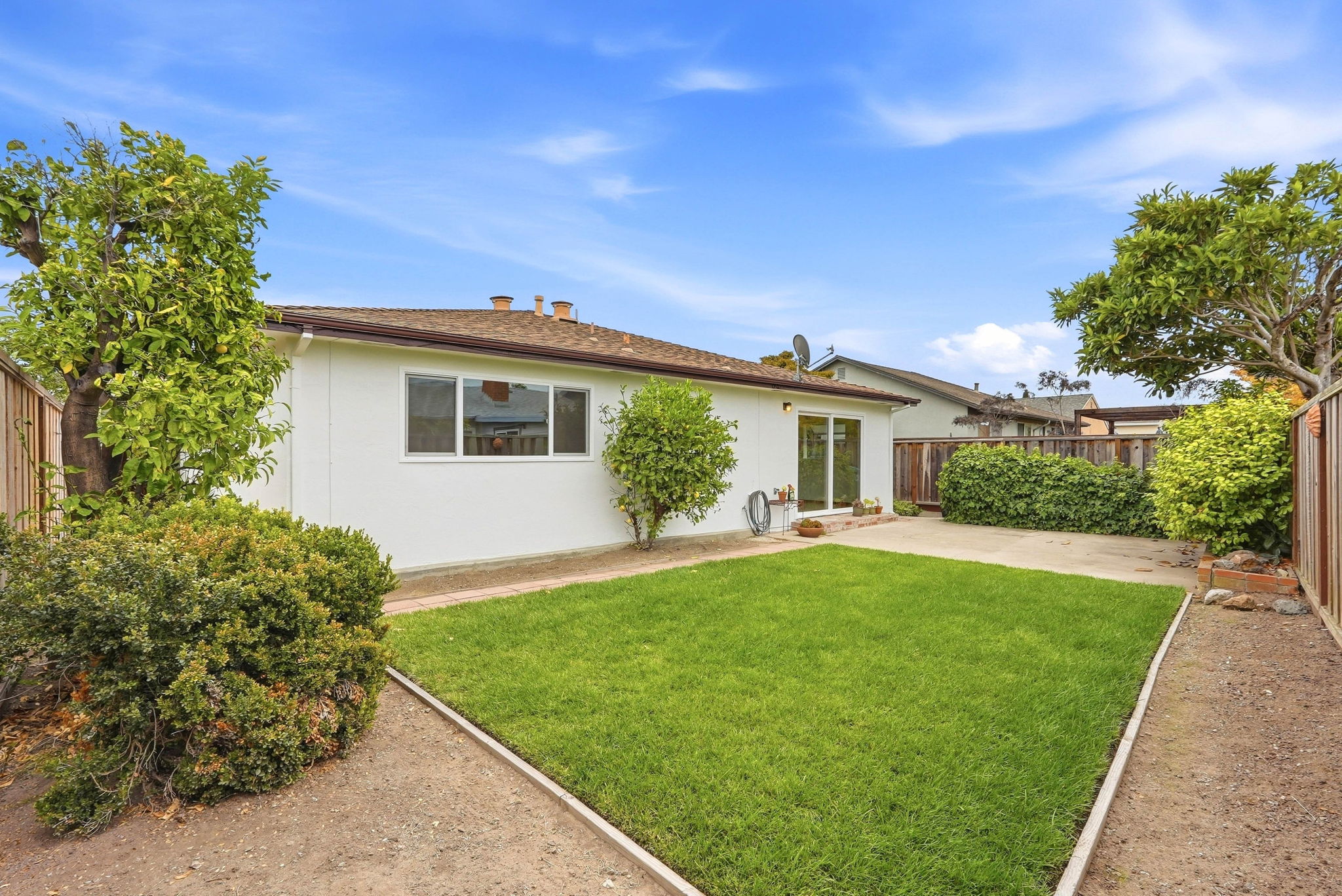038_F8_1952 Sandcreek Way