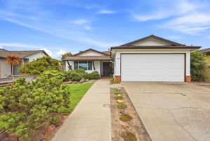 001_F8_1952 Sandcreek Way