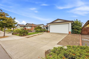 002_F8_1952 Sandcreek Way