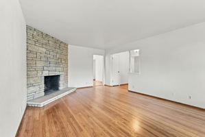 010_F8_1952 Sandcreek Way