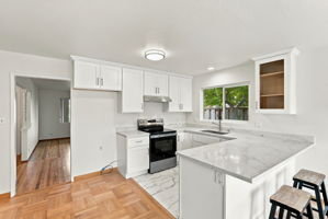 015_F8_1952 Sandcreek Way