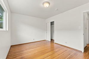 023_F8_1952 Sandcreek Way