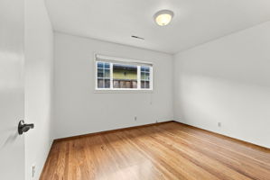 025_F8_1952 Sandcreek Way
