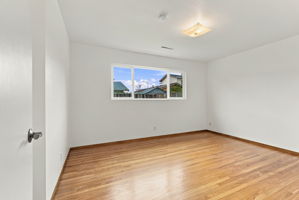 027_F8_1952 Sandcreek Way