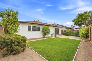 038_F8_1952 Sandcreek Way