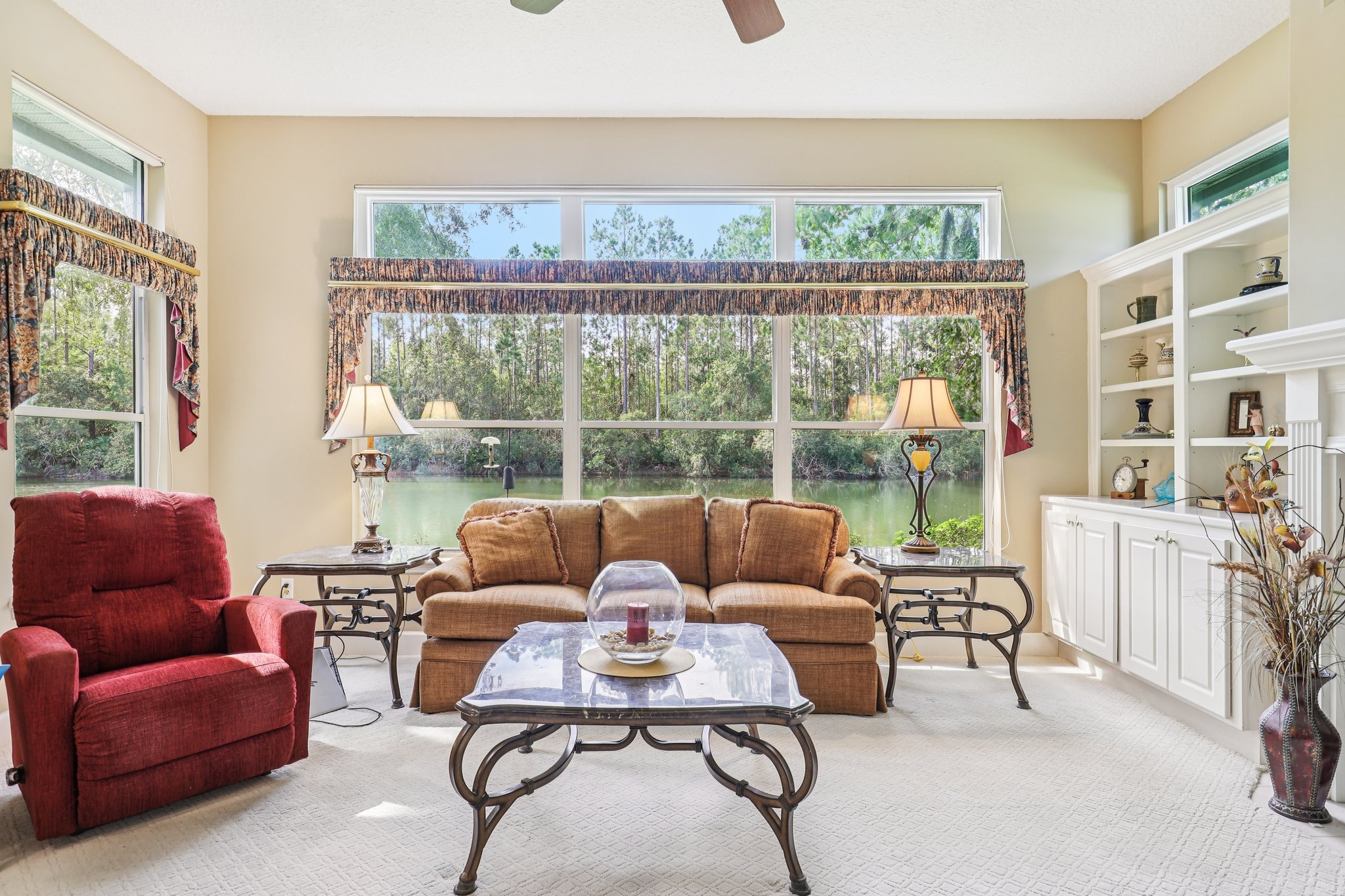 Woodlake Dr-S1209-010.jpg