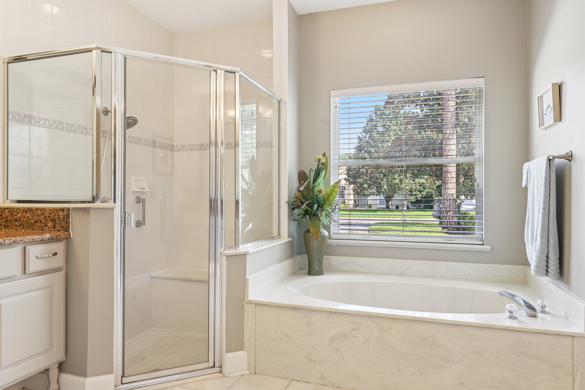 Woodlake Dr-S1209-041.jpg