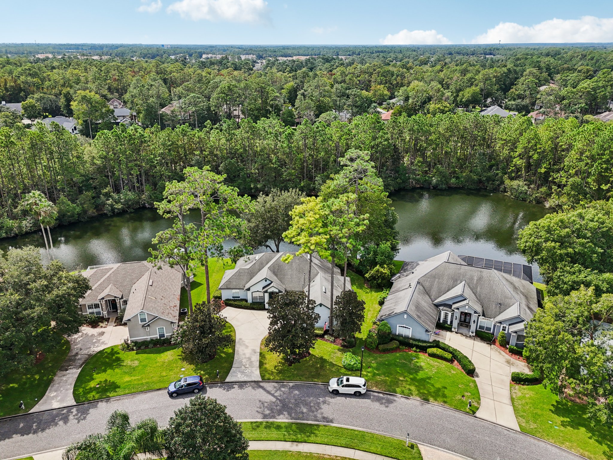 Woodlake Dr-S1209-055.jpg