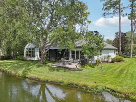 Woodlake Dr-S1209-059.jpg