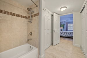 Primary Bathroom1c