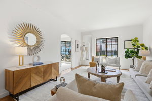 010_F8_1955 18th Ave