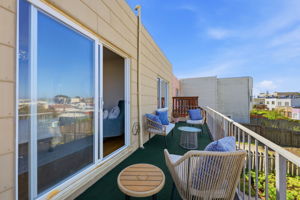 042_F8_1955 18th Ave