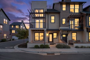  Photo 0