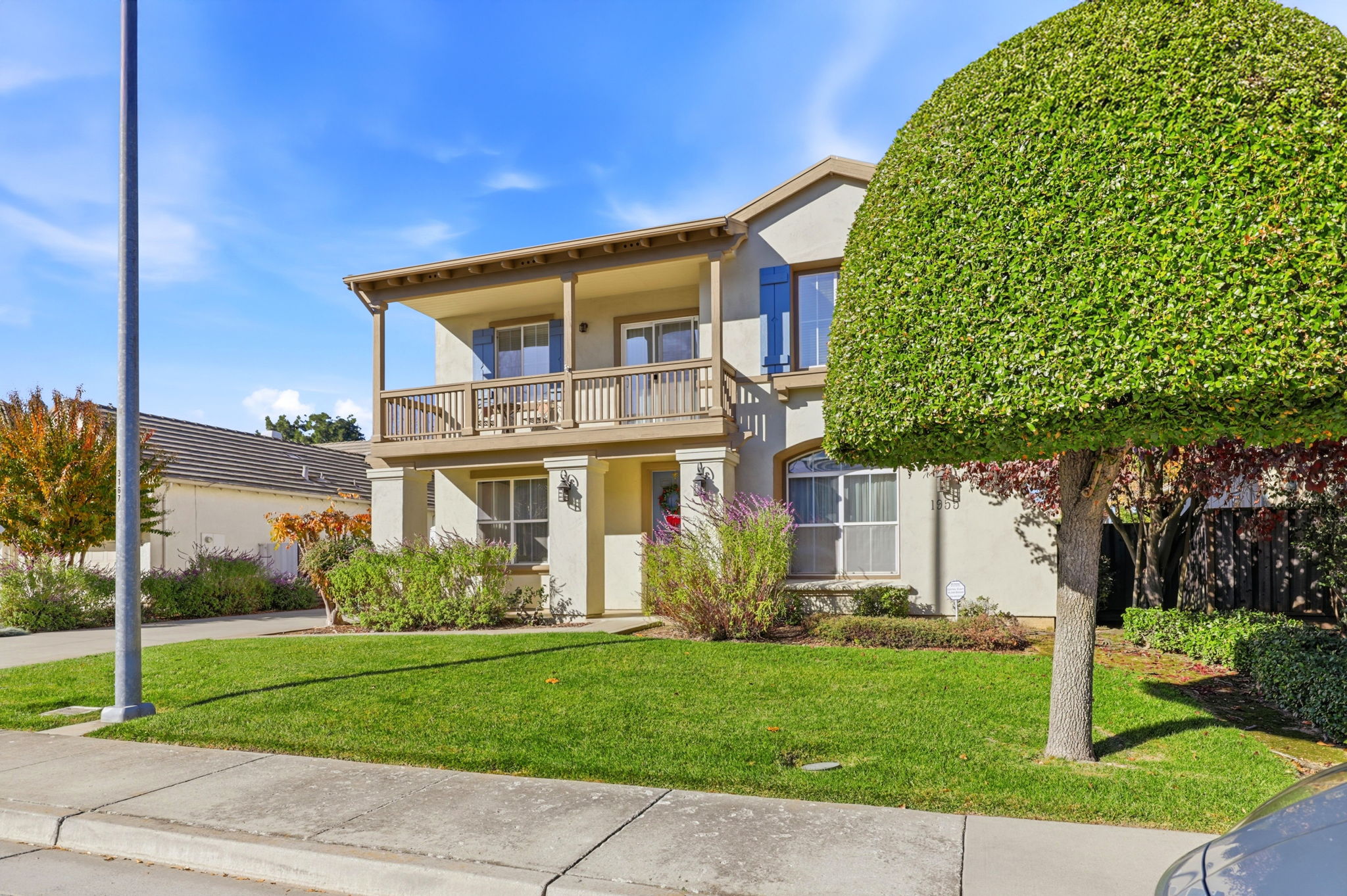 003_f8_1955 Domaine Dr