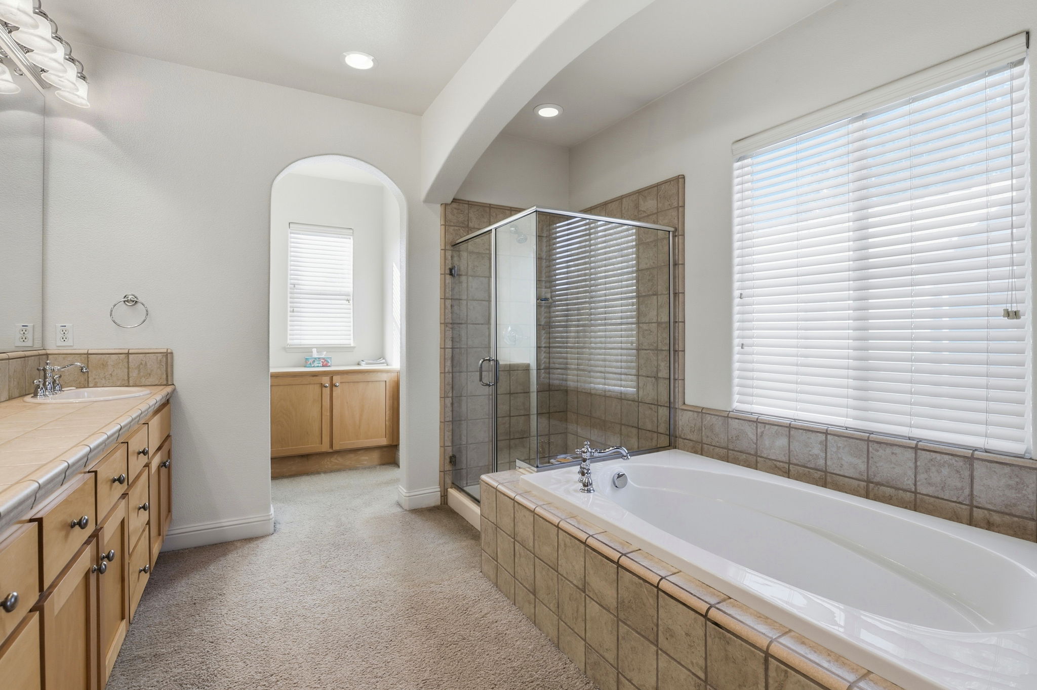 035_f8_1955 Domaine Dr