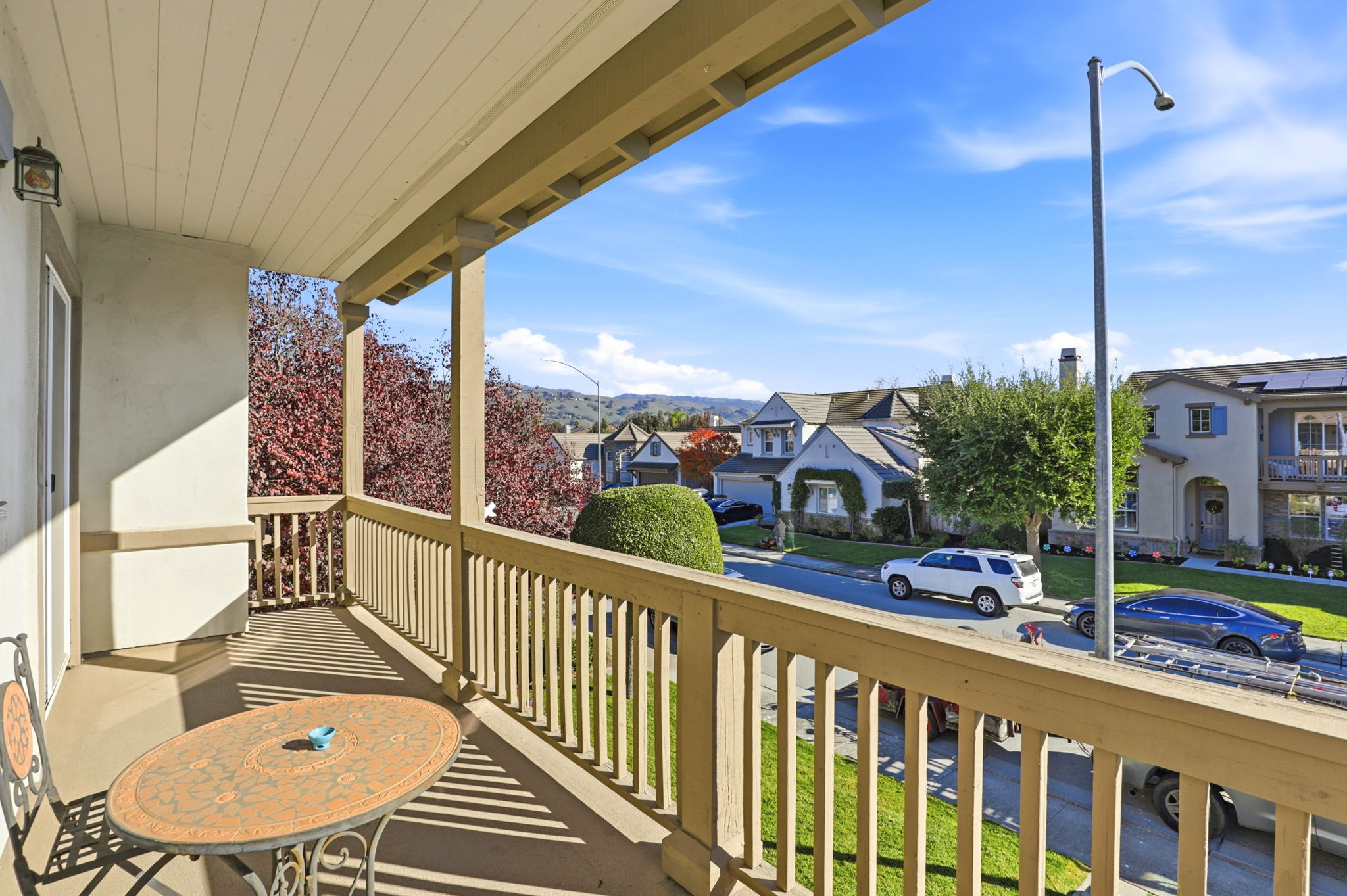 041_f8_1955 Domaine Dr