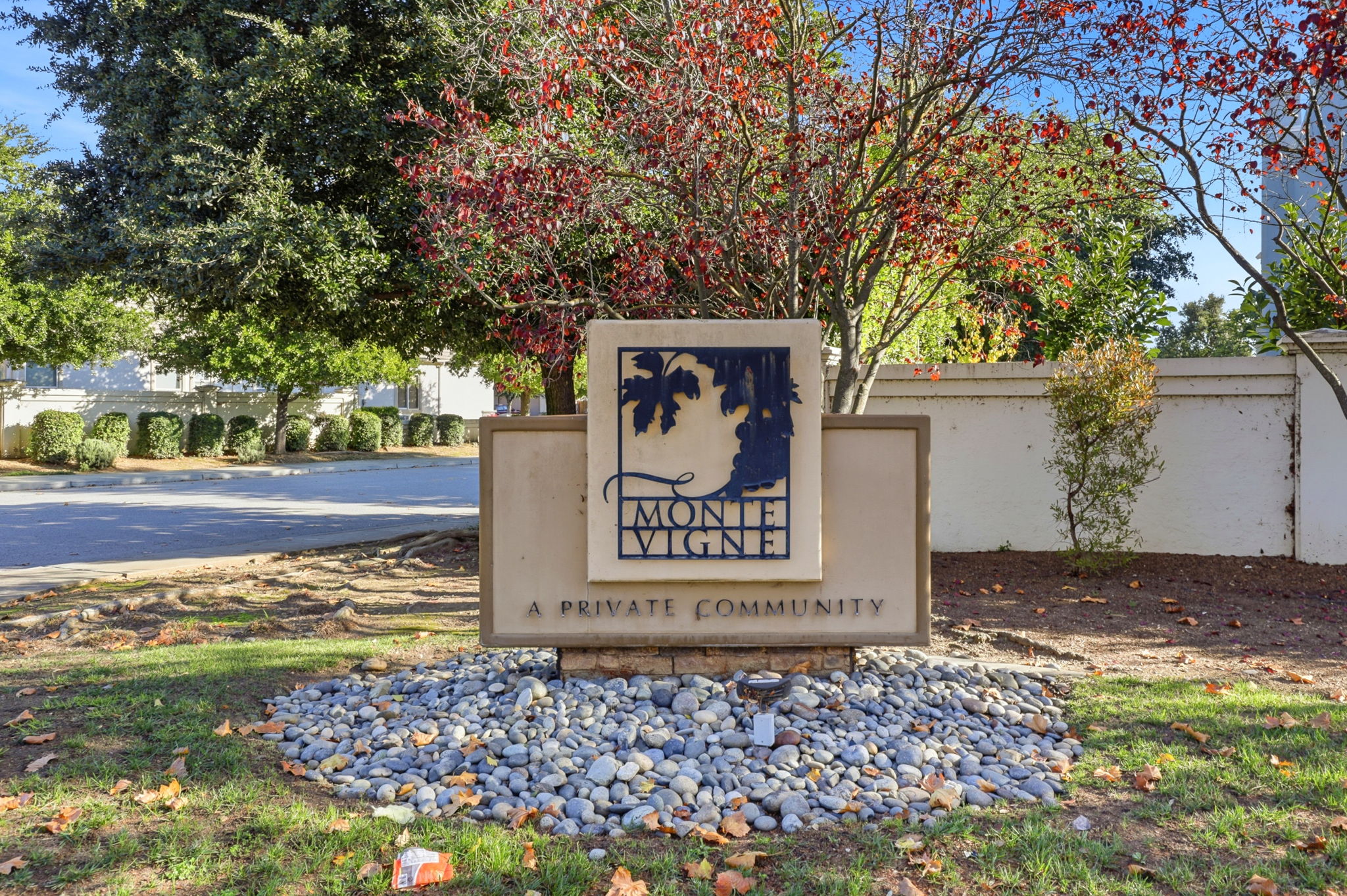 052_f8_1955 Domaine Dr