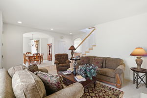 007_f8_1955 Domaine Dr