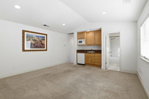 019_f8_1955 Domaine Dr