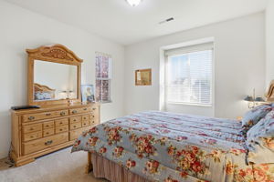 025_f8_1955 Domaine Dr