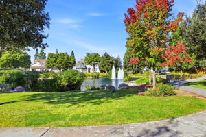 047_f8_1955 Domaine Dr