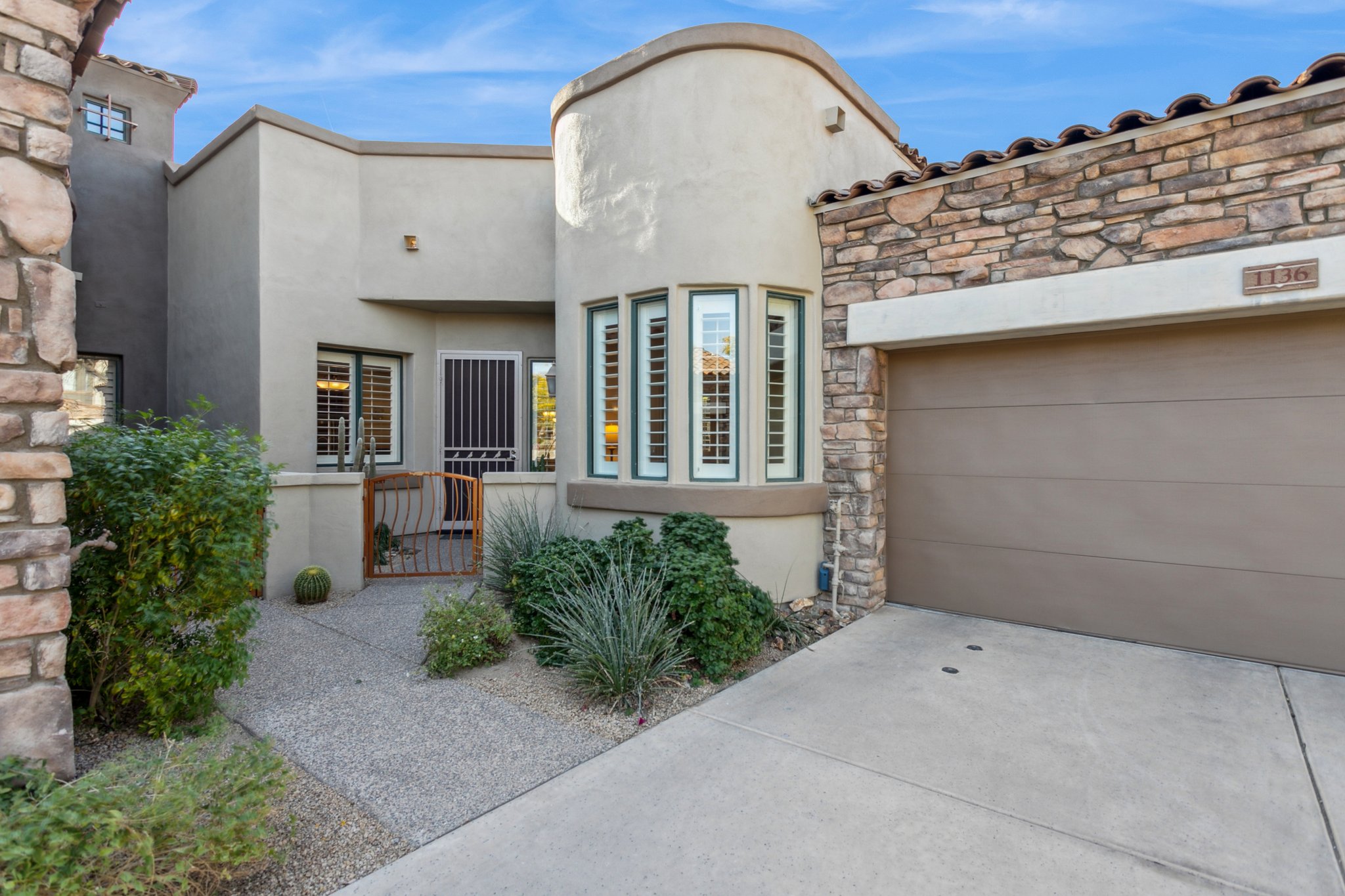 19550 N Grayhawk Dr 1136 - 003.jpg