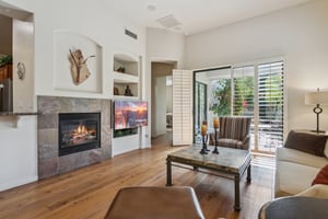 19550 N Grayhawk Dr 1136 - 007.jpg