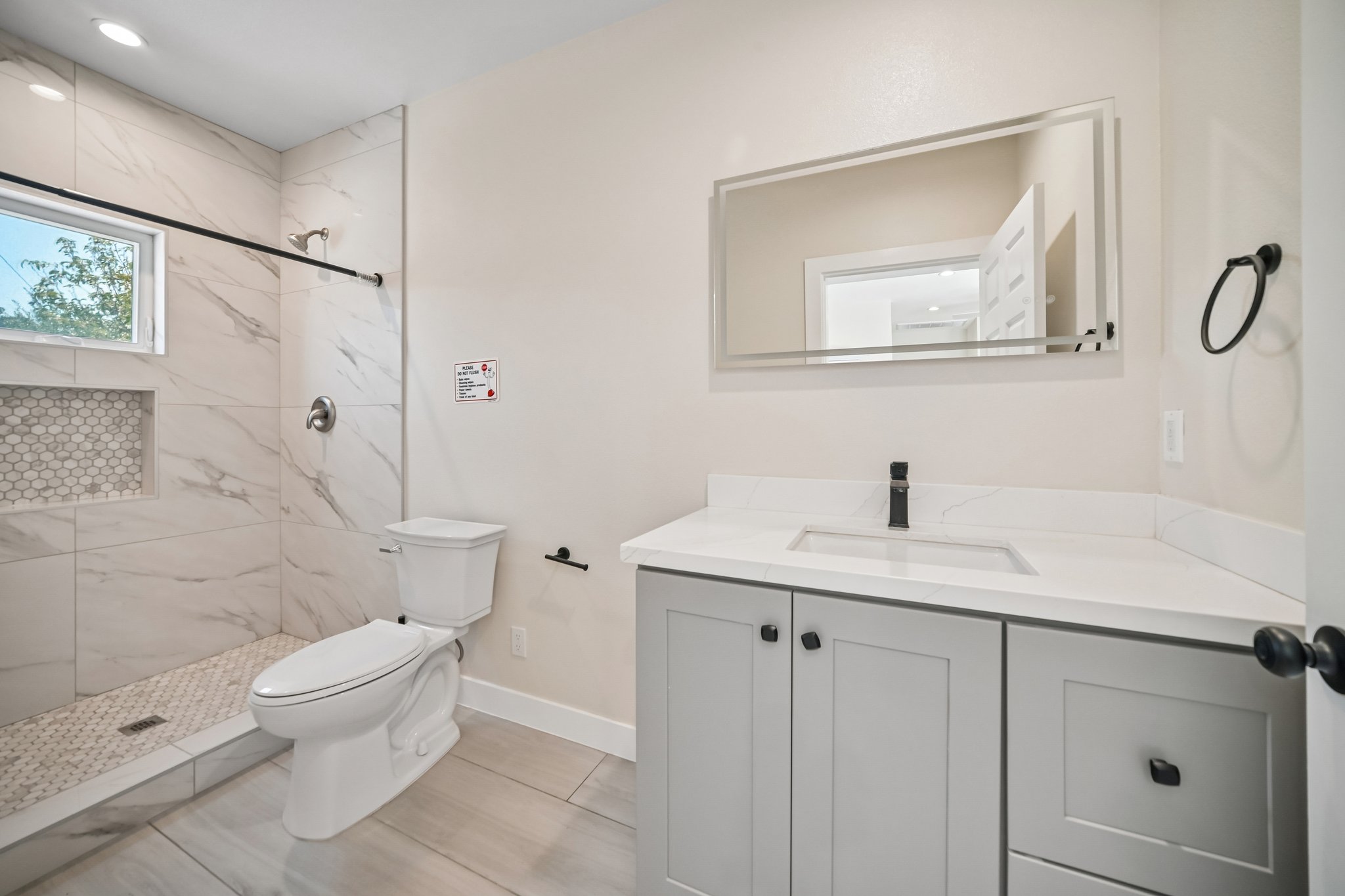 N Ontario St unit 101-S1707-012.jpg