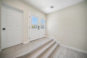 N Ontario St unit 101-S1707-003.jpg