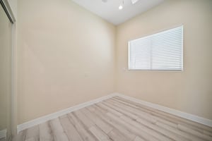 N Ontario St unit 101-S1707-015.jpg