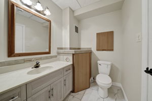  Photo 37