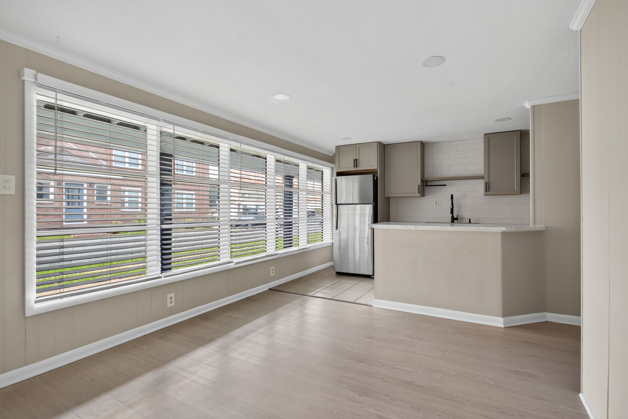 Living Room-UNIT E