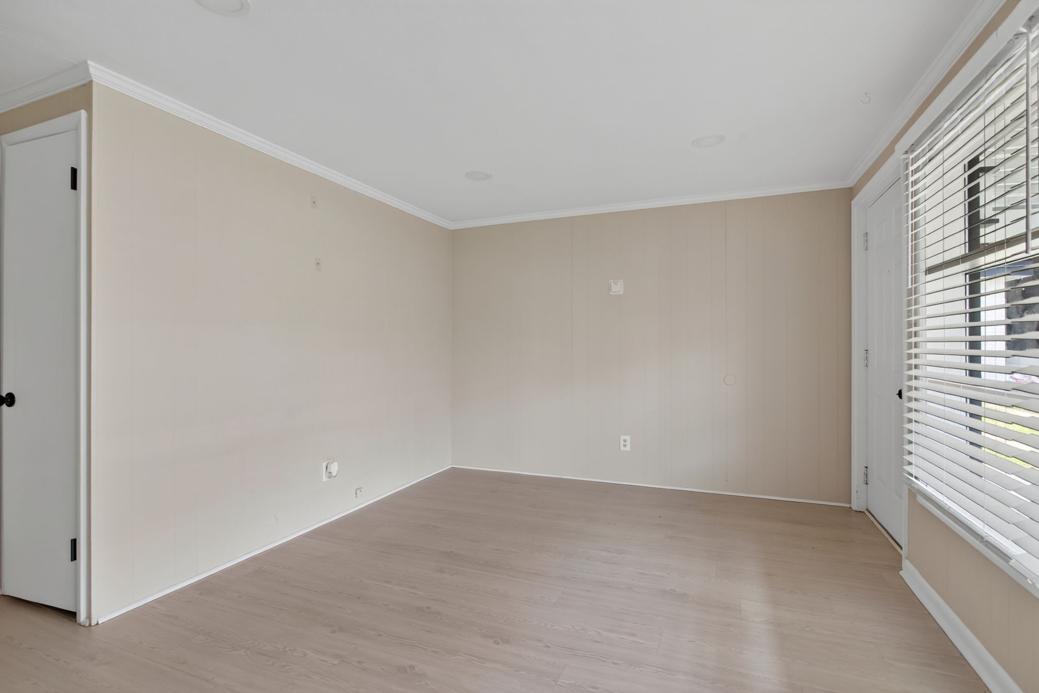 Living Room-UNIT E