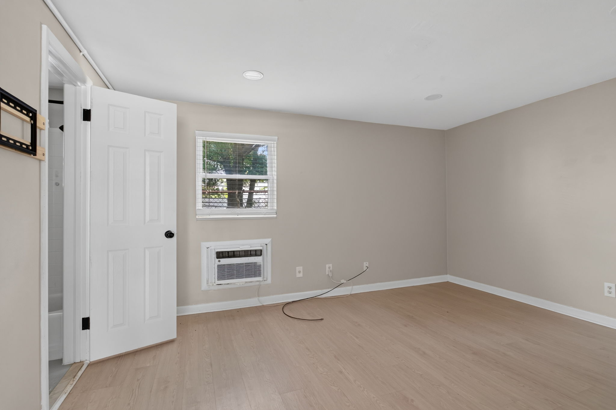 BEDROOM- UNIT E