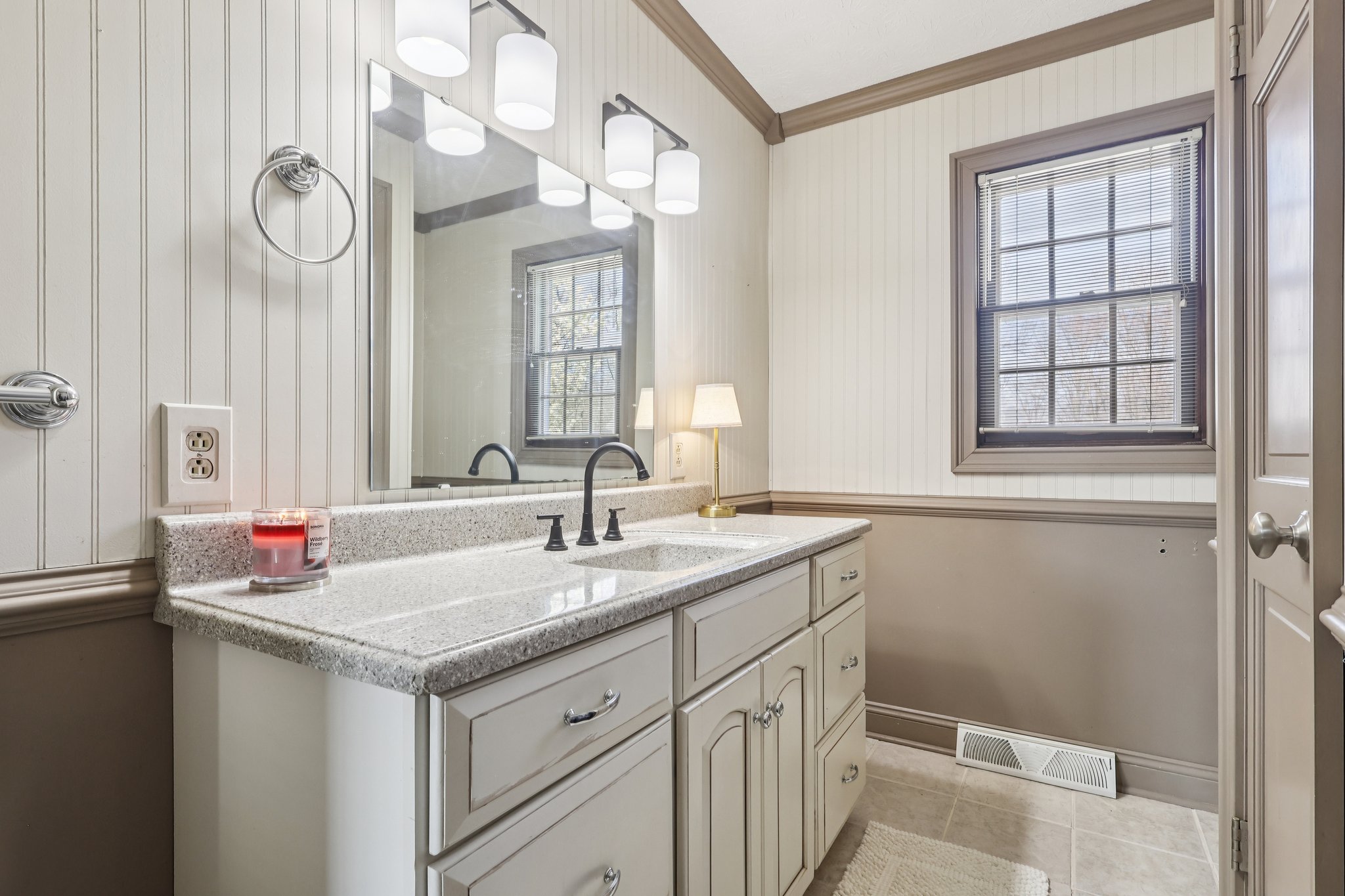 Henn Hyde Rd-S0904-034.jpg