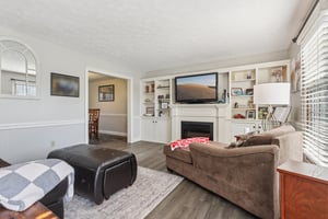 Henn Hyde Rd-S0904-002.jpg