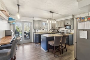 Henn Hyde Rd-S0904-011.jpg