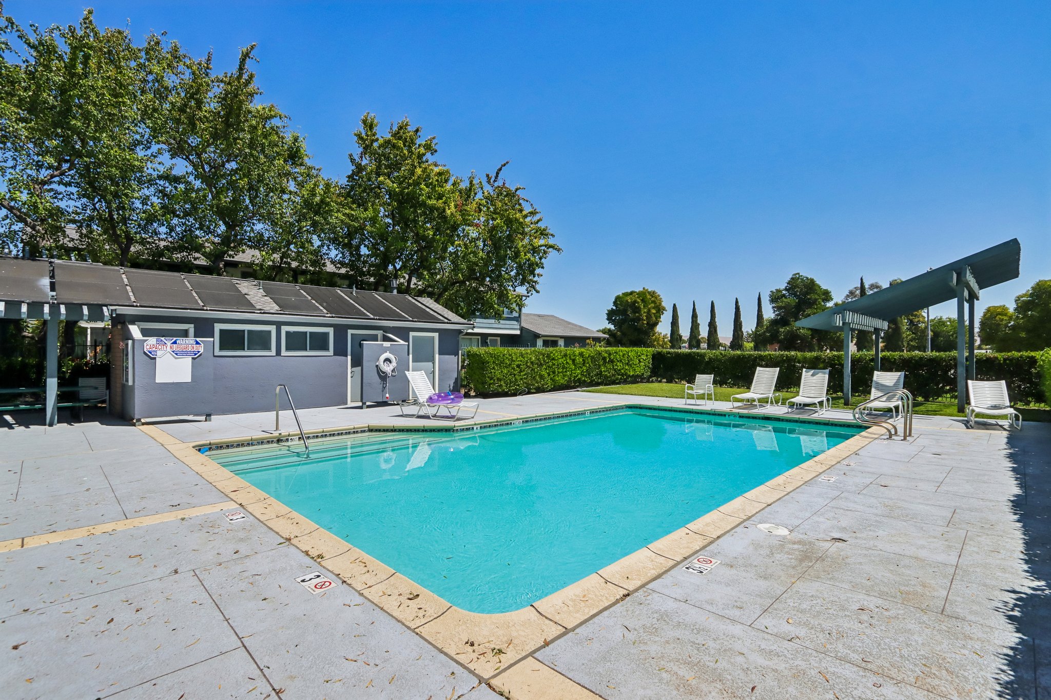 Monterey Dr-0608-907.jpg