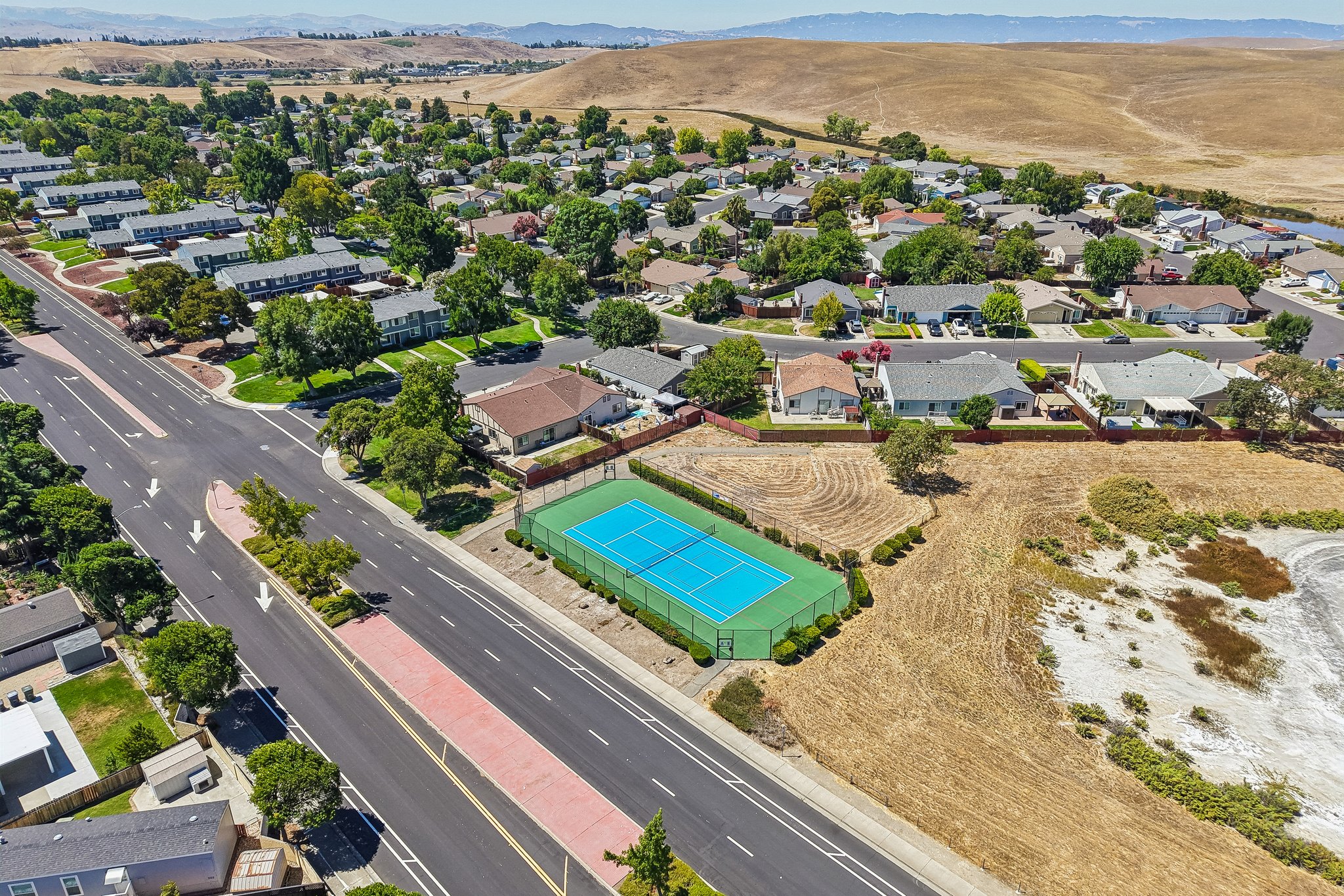 Monterey Dr-0608-910.jpg