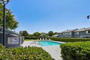 Monterey Dr-0608-905.jpg